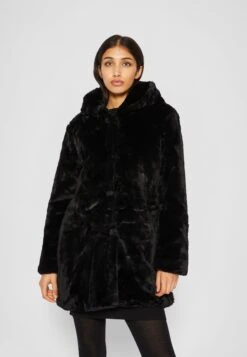 URBAN CLASSICS Mantel - Black -Urban Classics 0496a31e6f0e4ce28a5bcde4b4662bd6