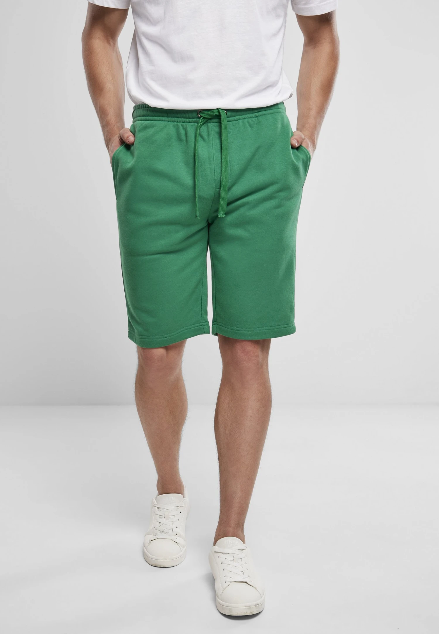 URBAN CLASSICS Basic Sweatshorts - Trainingsbroek - Junglegreen 3 URBAN CLASSICS Basic Sweatshorts - Trainingsbroek - Junglegreen