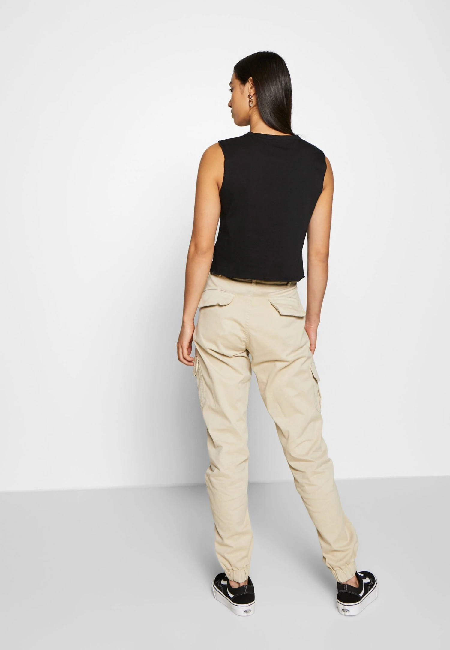 URBAN CLASSICS Ladies High Waist Cargo - Cargobroek - Concrete 5 URBAN CLASSICS Ladies High Waist Cargo - Cargobroek - Concrete - Afbeelding 3