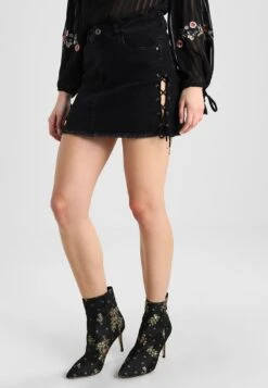 URBAN CLASSICS Lace Up Skirt - Jeansrok - Black Washed