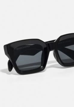 URBAN CLASSICS Poros With Chain Unisex - Zonnebril - Black -Urban Classics 10af7330637f417a92099454f0de5b72
