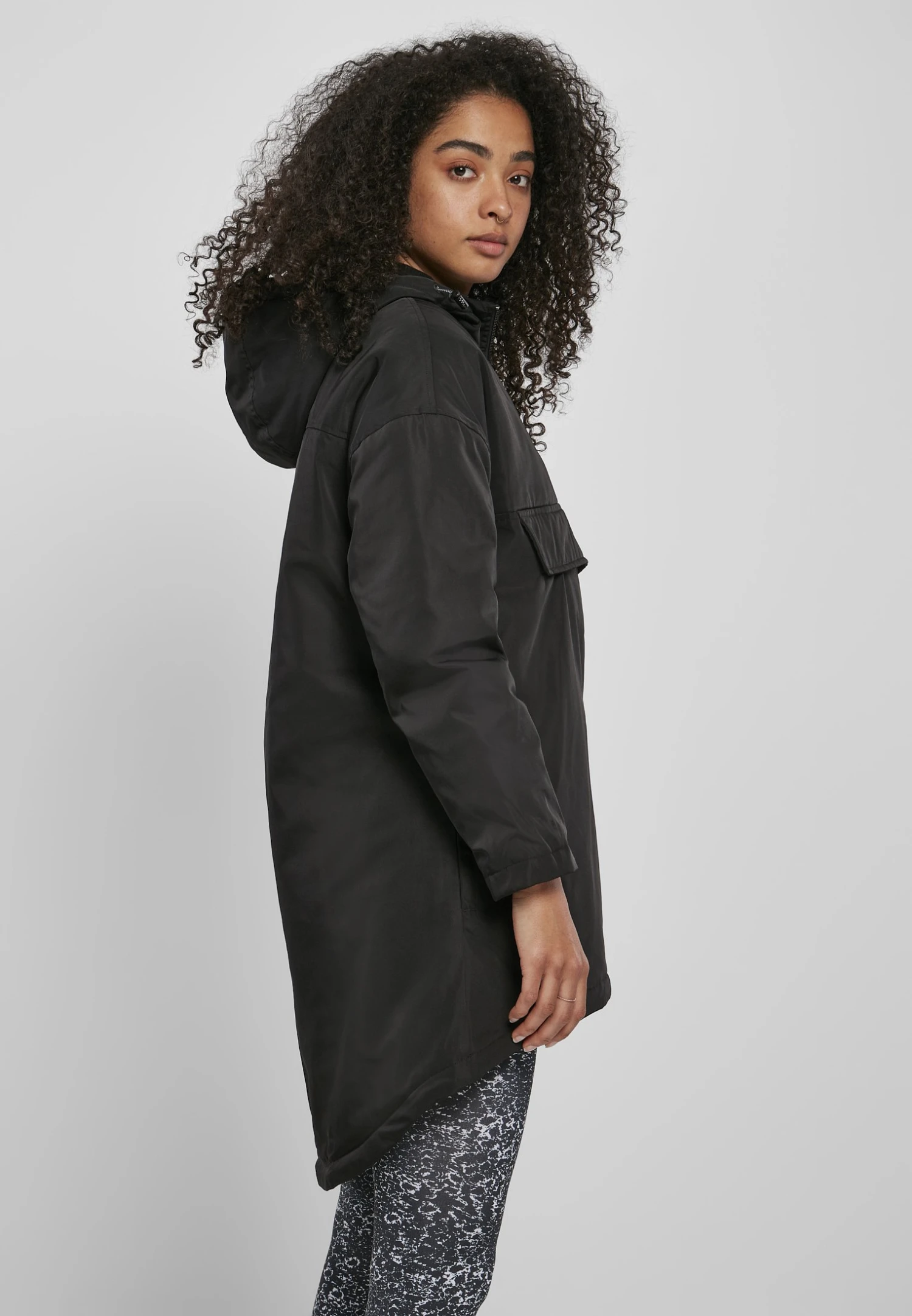 URBAN CLASSICS Ladies Long Oversized Pull Over Jacket - Halflange Jas - Black 7 URBAN CLASSICS Ladies Long Oversized Pull Over Jacket - Halflange Jas - Black - Afbeelding 5