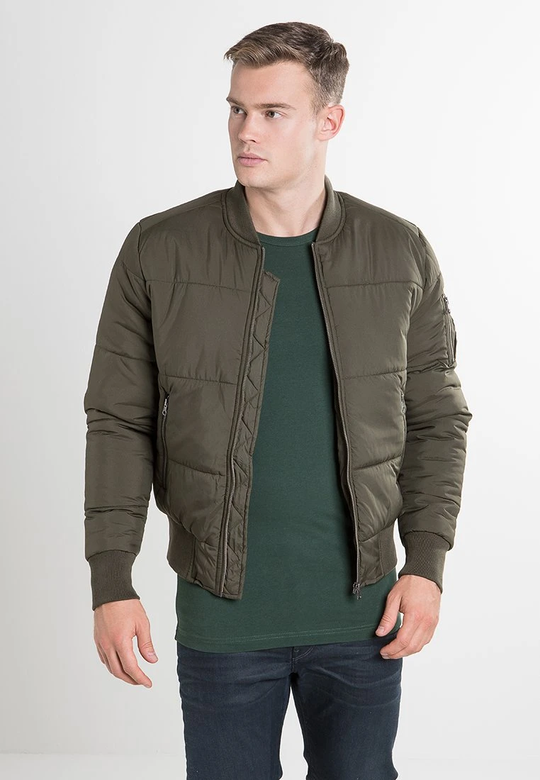URBAN CLASSICS Basic Quilt Bomber Jacket - Bomberjacks - Olive 6 URBAN CLASSICS Basic Quilt Bomber Jacket - Bomberjacks - Olive - Afbeelding 4