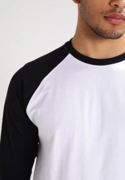 URBAN CLASSICS Contrast 3/4 Sleeve Raglan Tee - Longsleeve - White/Black -Urban Classics 1e7f299e80814cdda663d37c11cd7601