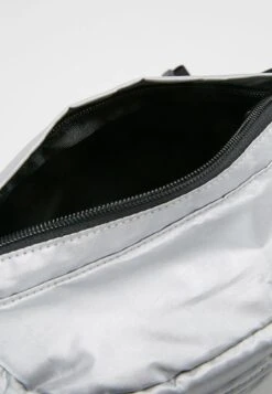 URBAN CLASSICS Heuptas - Silver 13 URBAN CLASSICS Heuptas - Silver -Urban Classics 31908e4a14ca4f808d134de9ecd4bc11