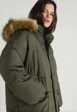 Ladies Oversize Puffer Coat - Winterjas - Darkolive/Beige -Urban Classics 3213f69b01de4373956ab41235764063
