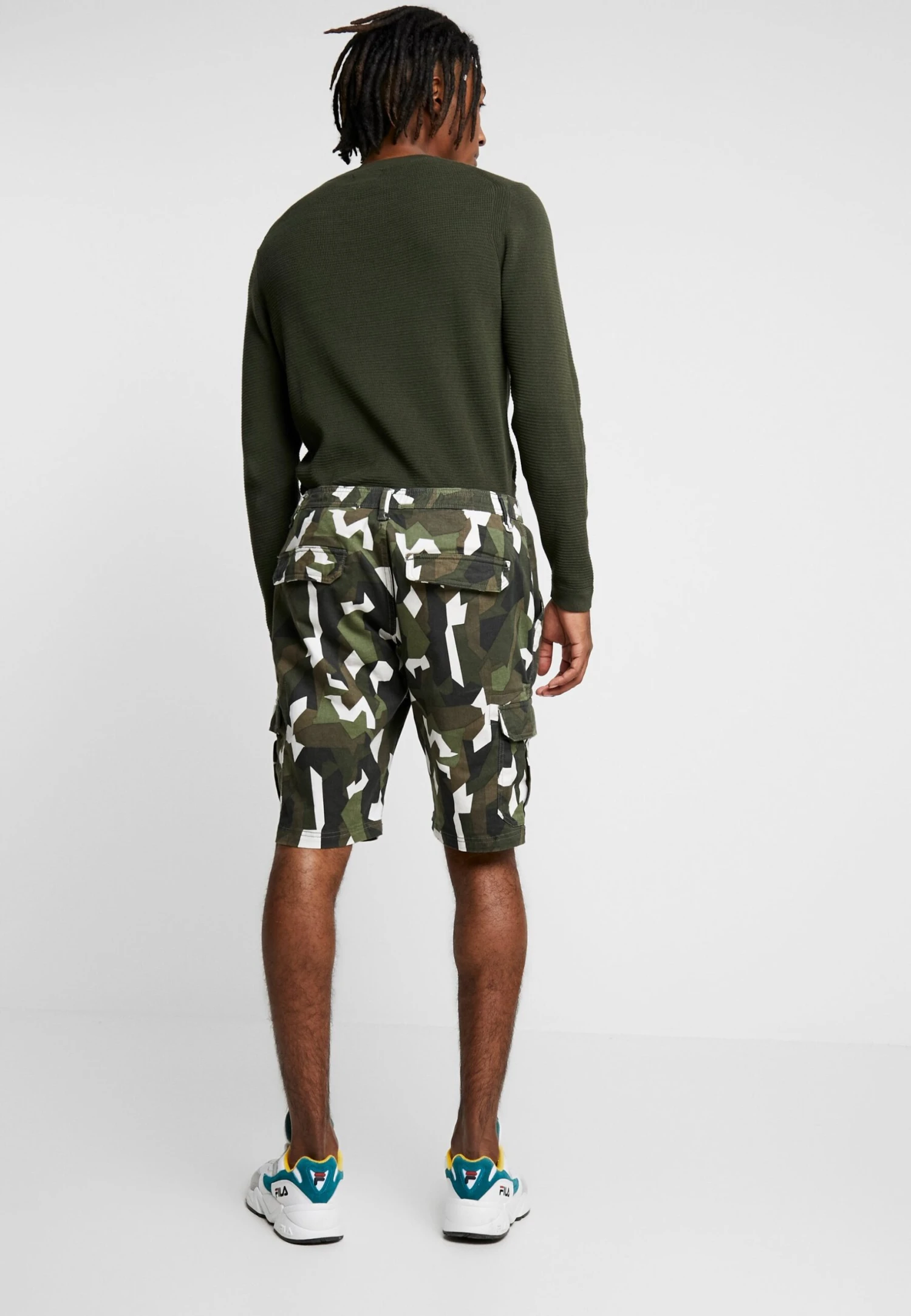URBAN CLASSICS Geometric Camo Stretch Twill Cargo - Shorts - Wood Camo 5 URBAN CLASSICS Geometric Camo Stretch Twill Cargo - Shorts - Wood Camo - Afbeelding 3