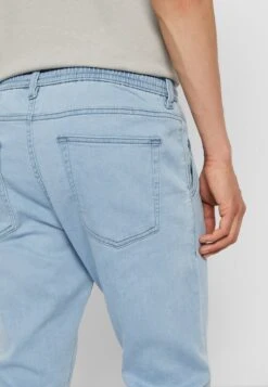 URBAN CLASSICS Relaxed Fit Jeans - Lighter Washed -Urban Classics 4a6ed36b59804a0bbcd2bab73850b667