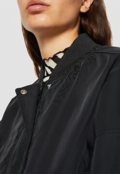 URBAN CLASSICS Bomberjacks - Black -Urban Classics 524df075164244c9819e6b2376e8e15b