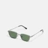 URBAN CLASSICS Sunglasses Kalymnos With Chain Unisex - Zonnebril - Silver-Coloured/Green 2 URBAN CLASSICS Sunglasses Kalymnos With Chain Unisex - Zonnebril - Silver-Coloured/Green -Urban Classics 5991fc7527c44efb9b023bb2e2038855