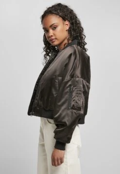 URBAN CLASSICS Ladies Short Oversized Satin Bomber Jacket - Bomberjacks - Black -Urban Classics 5ae2534baa6f42dc84853473ef5b6e30