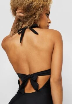 URBAN CLASSICS Recycled Neckholder - Badpak - Black -Urban Classics 647c968c3cfc4e9480846021810e1bb6