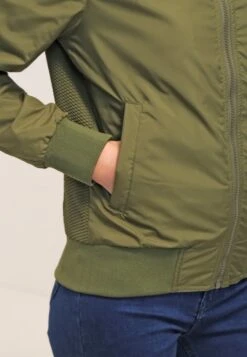 URBAN CLASSICS Bomberjacks - Olive -Urban Classics 66d104d23e7c4e228c3dafb6c8a7afdb