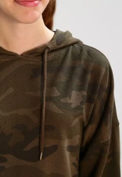 URBAN CLASSICS Ladies Oversized Camo Hoody - Hoodie - Olive -Urban Classics 6e372faed012402785a700e95ab427e8