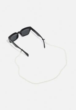 URBAN CLASSICS Poros With Chain Unisex - Zonnebril - Black -Urban Classics 71296deaf9574b63b6de5bf75d4f7d98