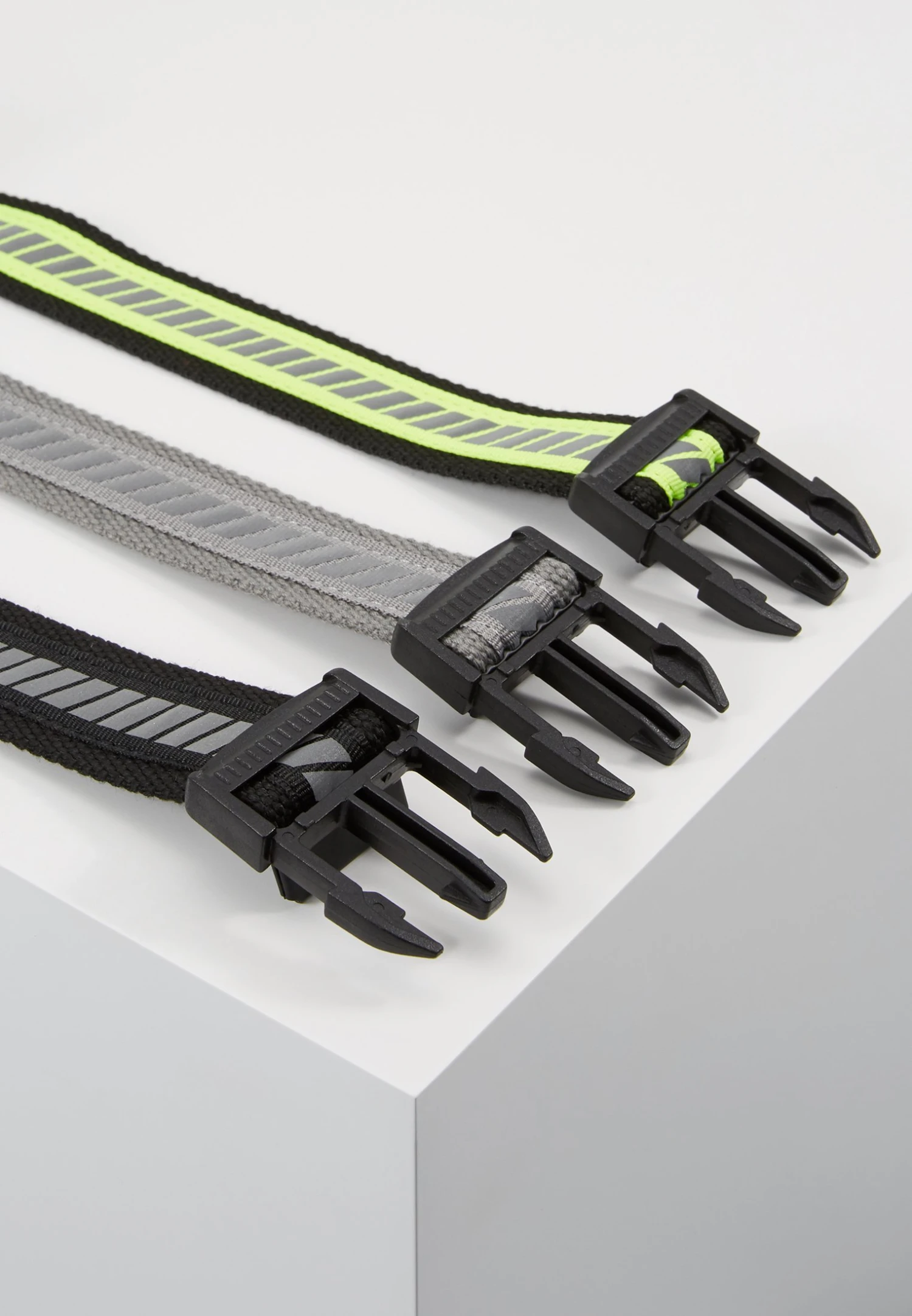 URBAN CLASSICS Reflective Belt 3 Pack - Riem - Black/Silver/Neonyellow/Grey 7 URBAN CLASSICS Reflective Belt 3 Pack - Riem - Black/Silver/Neonyellow/Grey - Afbeelding 5