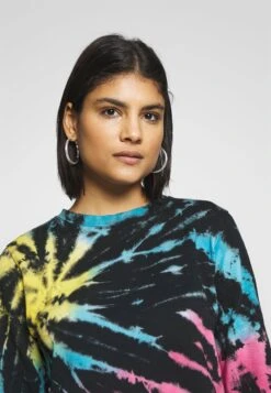 URBAN CLASSICS Ladies Tie Dye Cropped Crewneck - Sweater - Black -Urban Classics 74a1d63343df412588335fb8e497bf5c