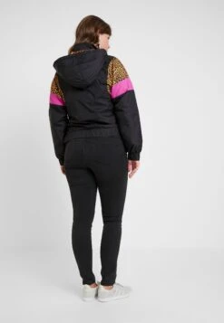 URBAN CLASSICS Ladies Mixed Pull Over Jacket - Jas - Black -Urban Classics 78ec07c05ce745369f3421dc34269a7d