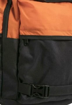 URBAN CLASSICS Colourblocking - Rugzak - Vibrantorange Black -Urban Classics 87ac2b1f08cc446b80a03a5078fb94f1