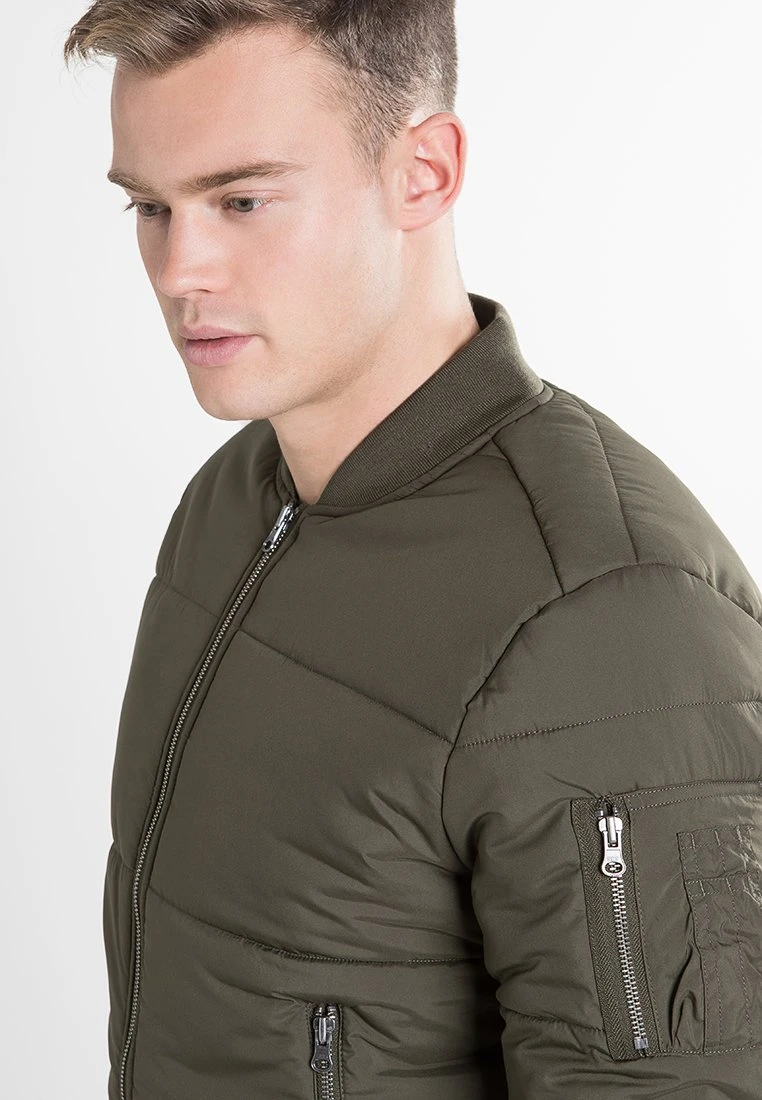 URBAN CLASSICS Basic Quilt Bomber Jacket - Bomberjacks - Olive 5 URBAN CLASSICS Basic Quilt Bomber Jacket - Bomberjacks - Olive - Afbeelding 3