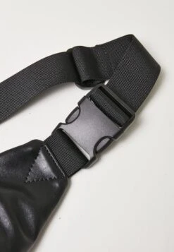 URBAN CLASSICS Heuptas - Black 14 URBAN CLASSICS Heuptas - Black -Urban Classics 992a43f5359f41bd86bfec3212ccae73