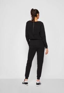 URBAN CLASSICS Long Sleeve - Jumpsuit - Black -Urban Classics 9a71f50399424c82a10afffe286ed184