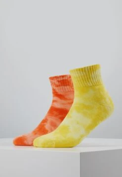 URBAN CLASSICS Tie Dye Socks Short 2 Pack - Sokken - Orange/Yellow
