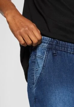 URBAN CLASSICS Relaxed Fit Jeans - Blue Washed -Urban Classics bbfdbe44dc0449d1afbc05727a36db01