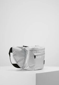 URBAN CLASSICS Heuptas - Silver 12 URBAN CLASSICS Heuptas - Silver -Urban Classics c82124b8aa814258a735f6f85f9e3da3