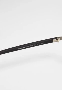 URBAN CLASSICS Mumbo- Zonnebril - Silver/Purple -Urban Classics d227c0afecb14e1eabb2d94e992e1f86