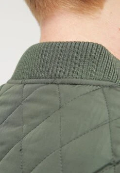 URBAN CLASSICS Diamond - Jas - Olive -Urban Classics d4208197ef9f4acea19c271b6e9b4fa7