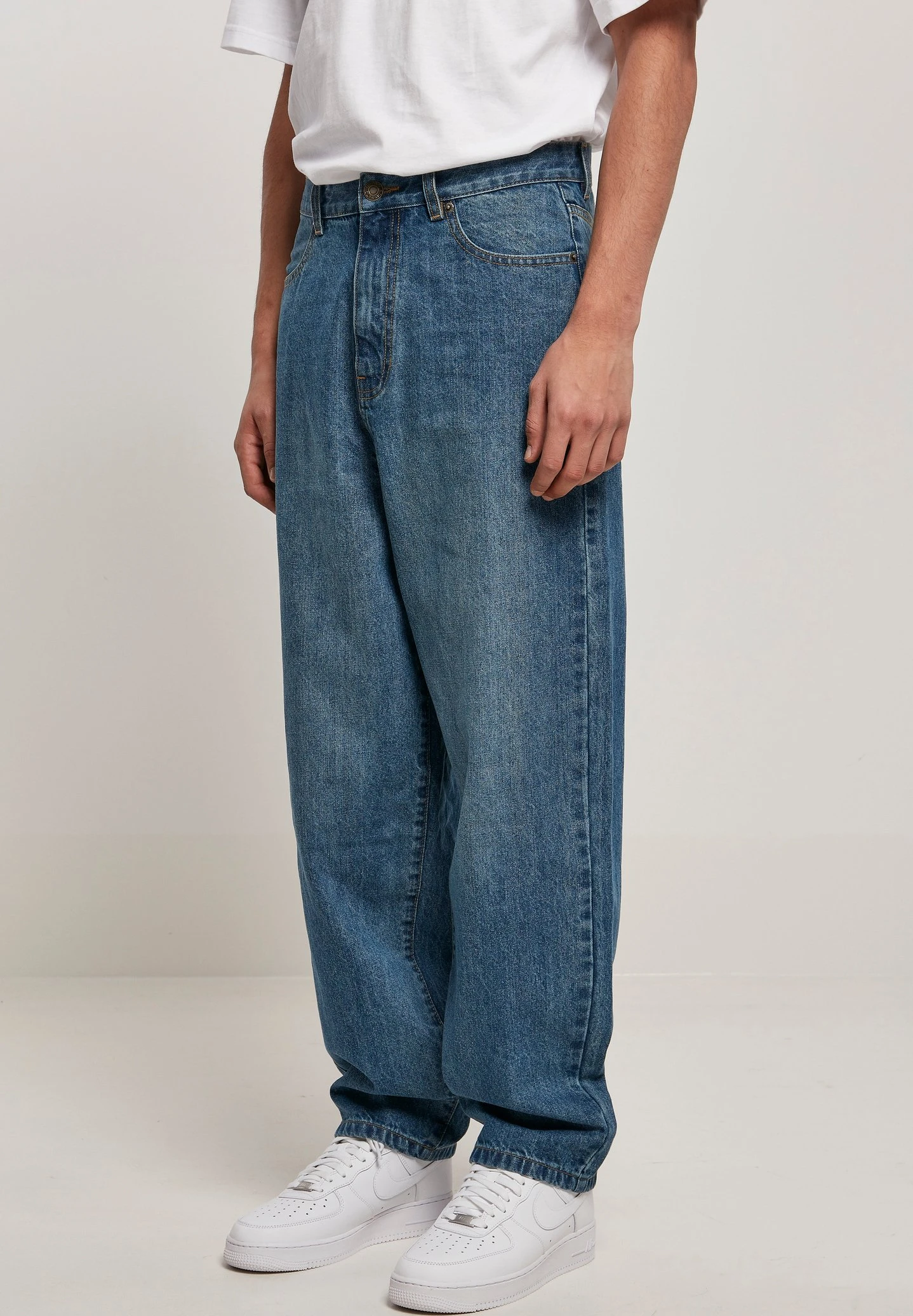 URBAN CLASSICS Relaxed Fit Jeans - Middeepblue 3 URBAN CLASSICS Relaxed Fit Jeans - Middeepblue