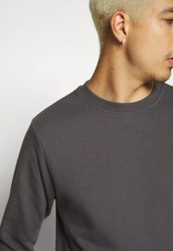 URBAN CLASSICS Basic Crew - Trui - Darkshadow -Urban Classics daed99a00bf841b8a9e7826ba76fe989