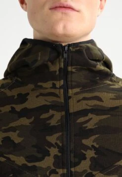 URBAN CLASSICS Interlock Camo Zip- Vest - Wood -Urban Classics dd880e2a77be4233ae8bc5f1dbb5b68d