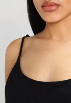 URBAN CLASSICS Ladies Short Spaghetti - Jumpsuit - Black -Urban Classics ef89c5485f734e4cad3d0c4a0cfd02cb